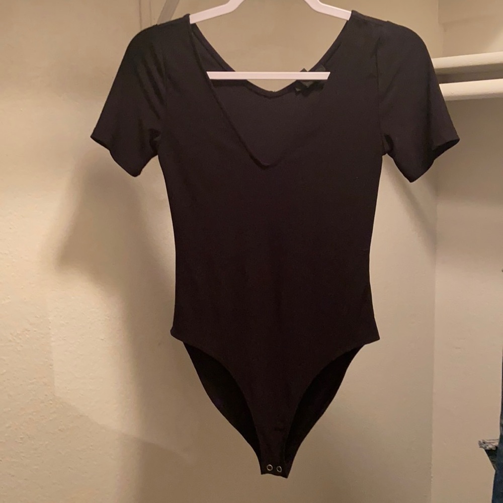 V neck onesie